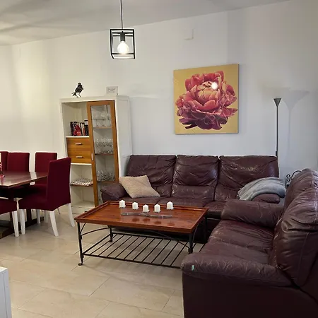 La Casa De Almendros *